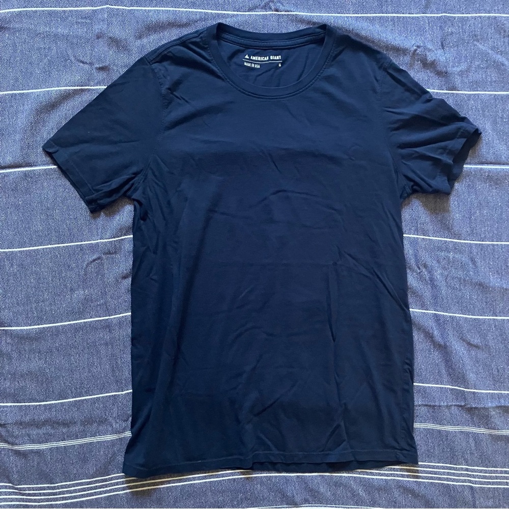 American Giant women’s navy blue small T-shirt